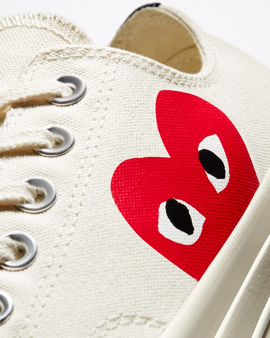 Men's Converse x Comme des Garçons PLAY Chuck 70 Low Top Shoes White / Red | AU CE948P